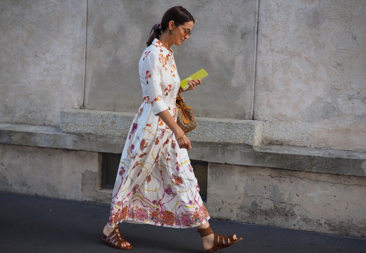 Flat Sandals With Dresses: Hem Lengths That Balance Flat Sandals With Dresses: Hem Lengths That Balance