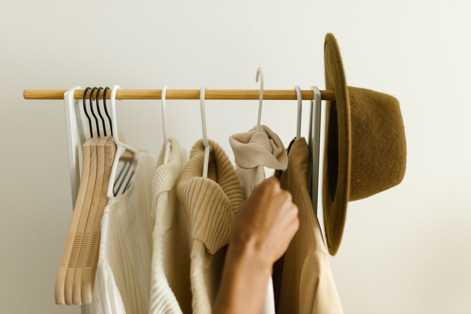 Five-Piece Work Wardrobe: 15 Outfits From Five Pieces