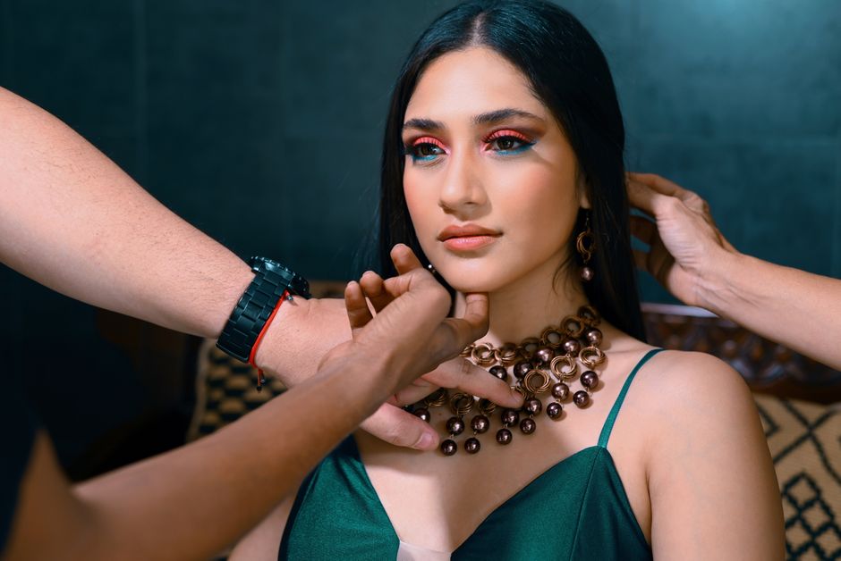 Everyday Jewelry Styling: Scale, Metal, and When to Stop