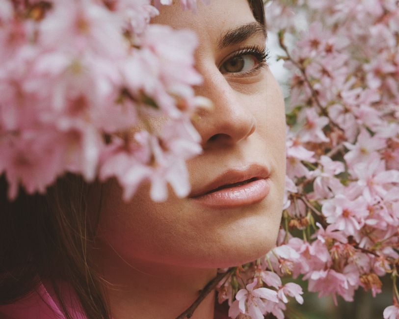Spring Fragrance Notes That Stay Clean and Wearable