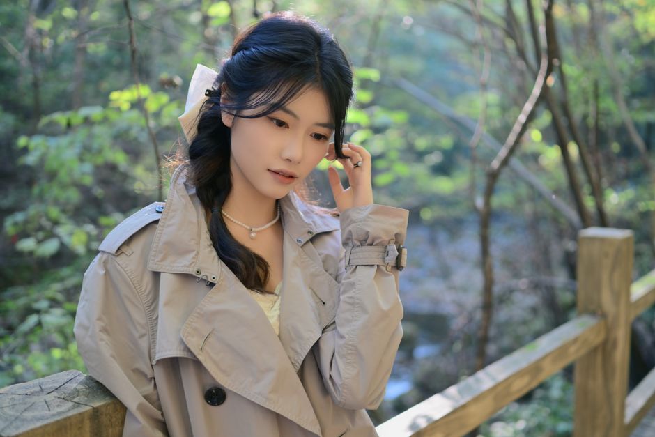 Spring Trench Coat Styling for Office and Weekend Spring Trench Coat Styling for Office and Weekend